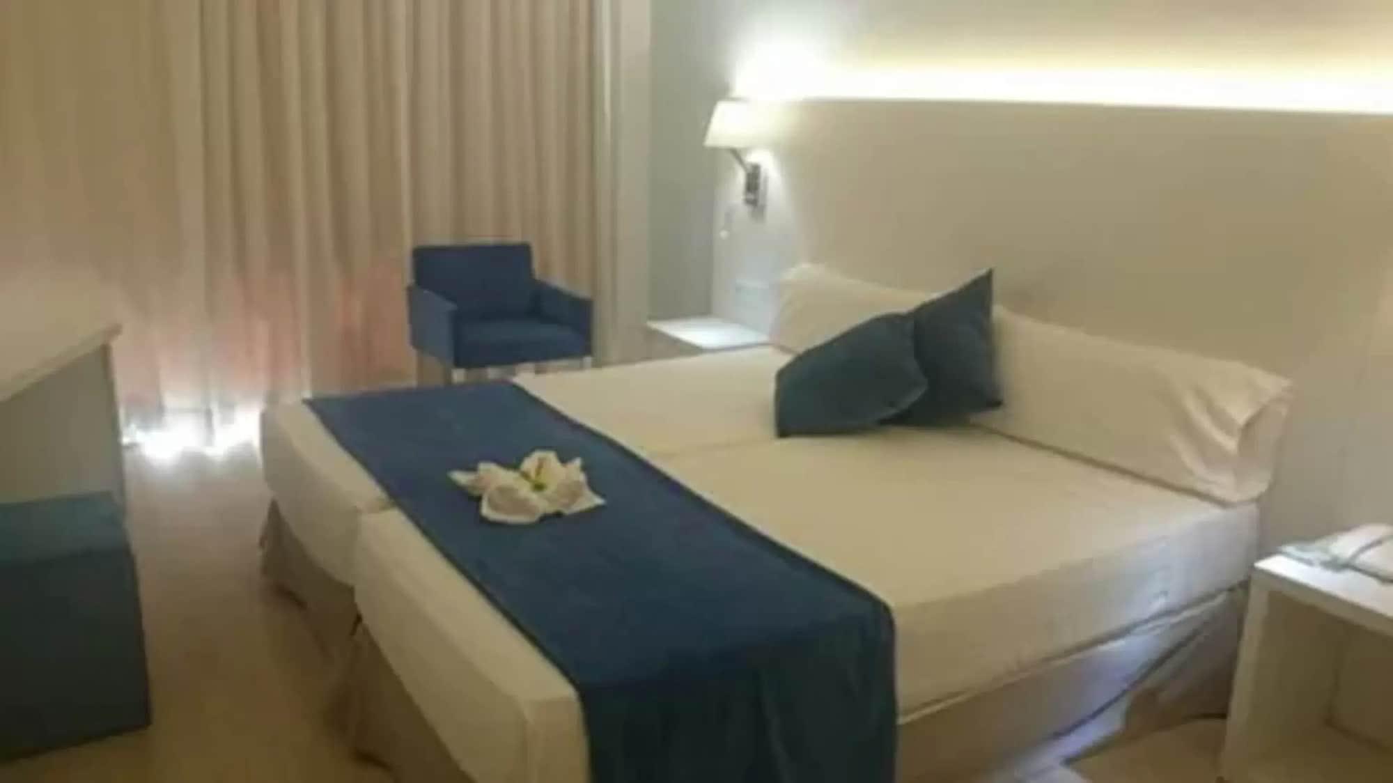 Bluesea Anba Romani Cala Millor  Zewnętrze zdjęcie